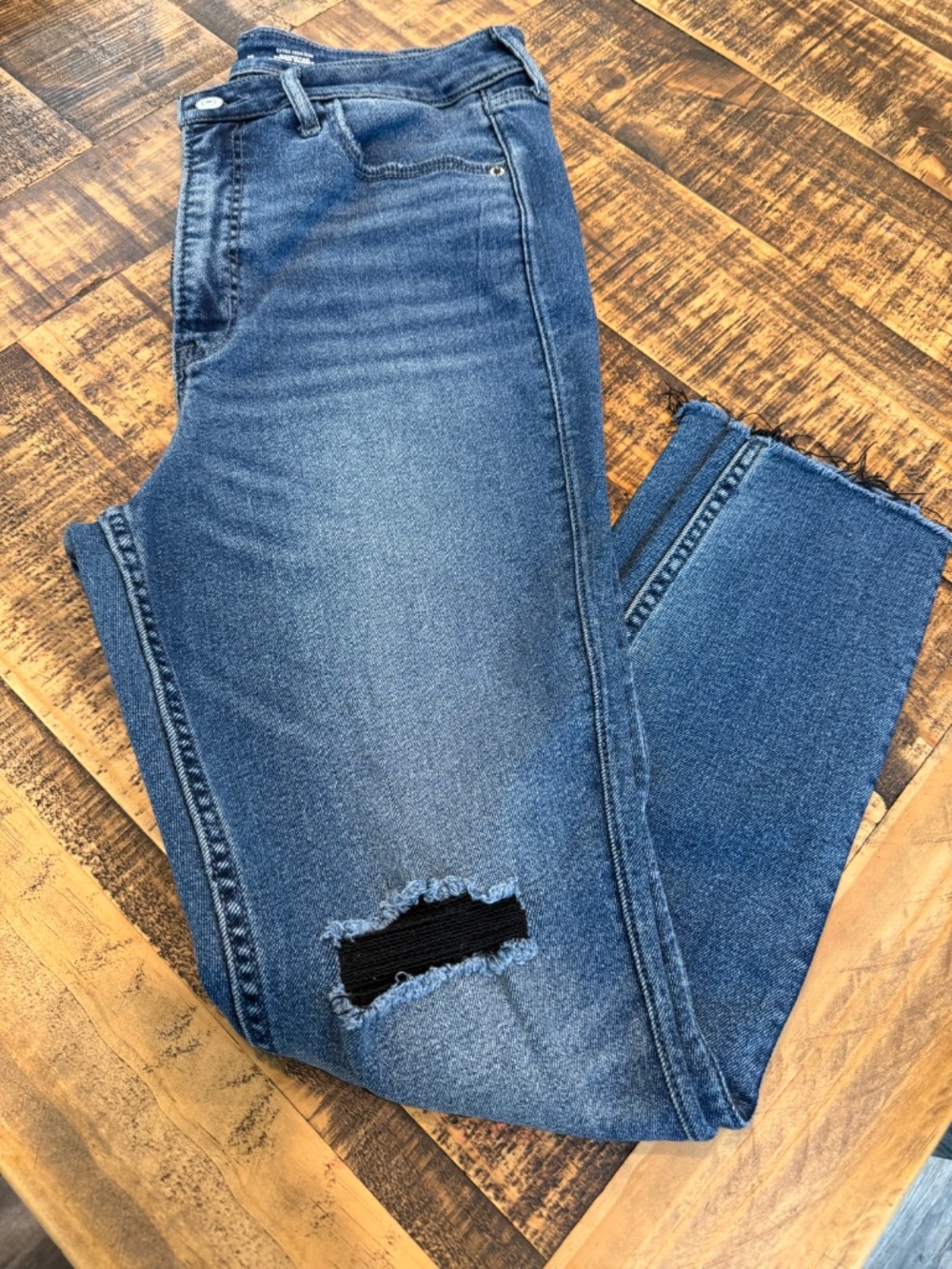 360 Stretch Size 12 Extra High-Rise Rockstar Super Skinny Slit Knees Jeans